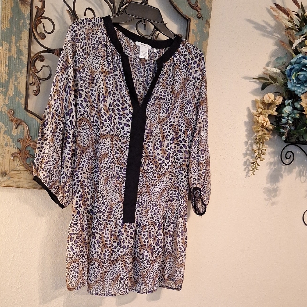 NICOLA Leopard Print Blouse with Black Accents. Size Small